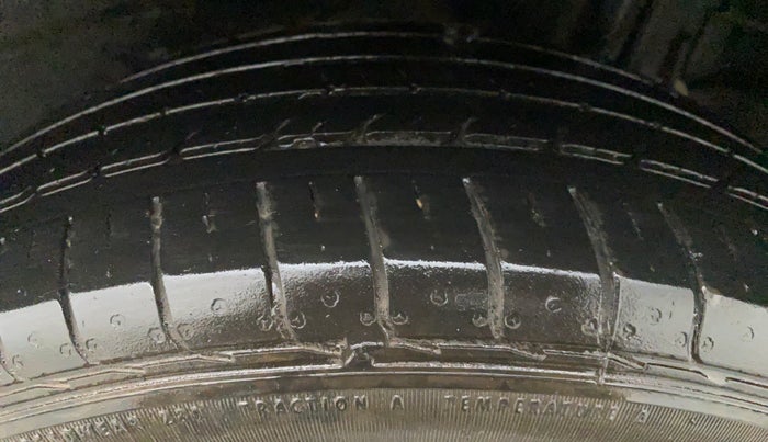 2021 Tata NEXON XM 1.2, Petrol, Manual, 45,386 km, Right Front Tyre Tread
