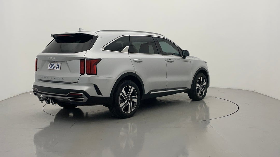 Right Back Diagonal (45- Degree) View