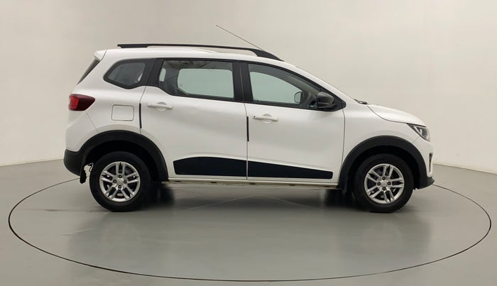 2022 Renault TRIBER RXT AMT, Petrol, Automatic, 20,154 km, Right Side