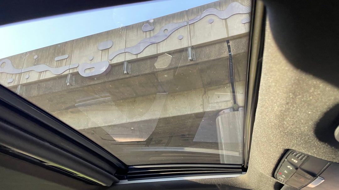 Interior Sunroof/Moonroof