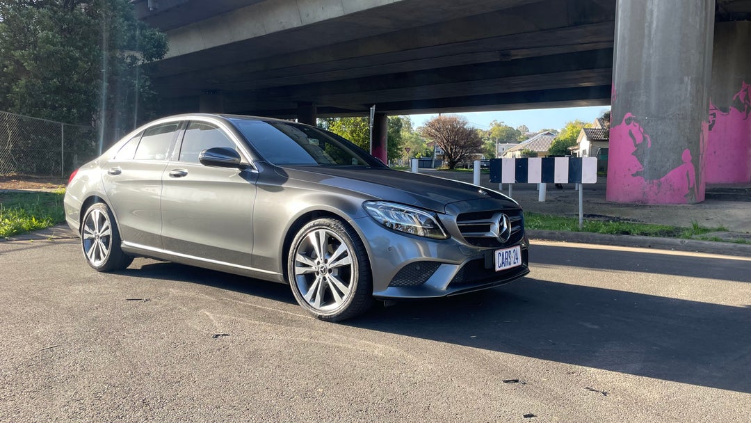 Right Front Diagonal (45- Degree) View