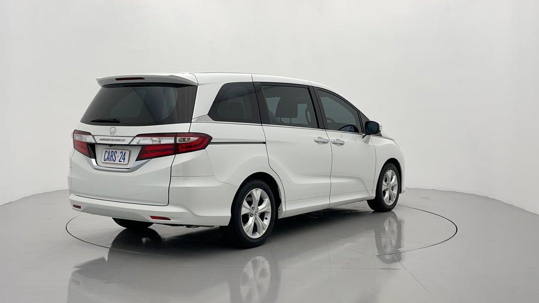 Right Back Diagonal (45- Degree) View