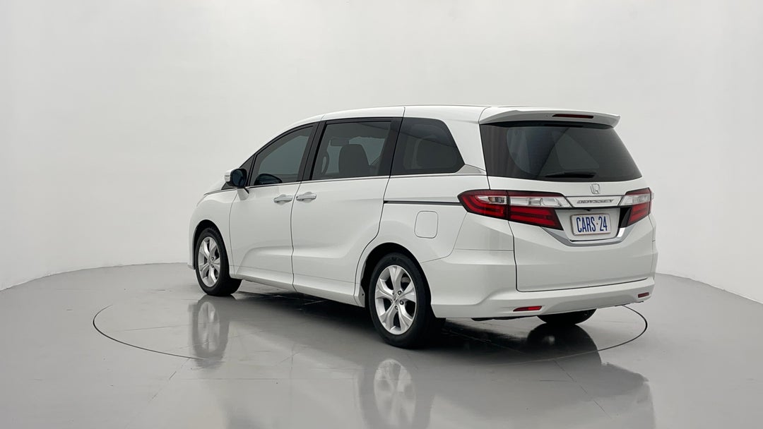 Left Back Diagonal (45- Degree) View