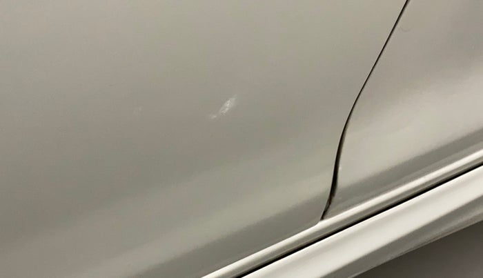 2017 Maruti Swift ZXI, Petrol, Manual, 81,355 km, Front passenger door - Paint has faded