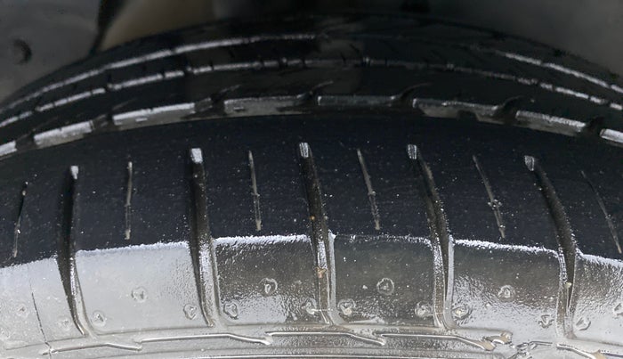 2018 Hyundai Creta 1.4 E PLUS CRDI, Diesel, Manual, 20,458 km, Right Rear Tyre Tread