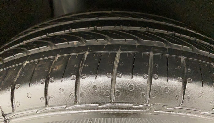 2018 Maruti Baleno ALPHA DDIS 190, Diesel, Manual, 45,539 km, Right Rear Tyre Tread