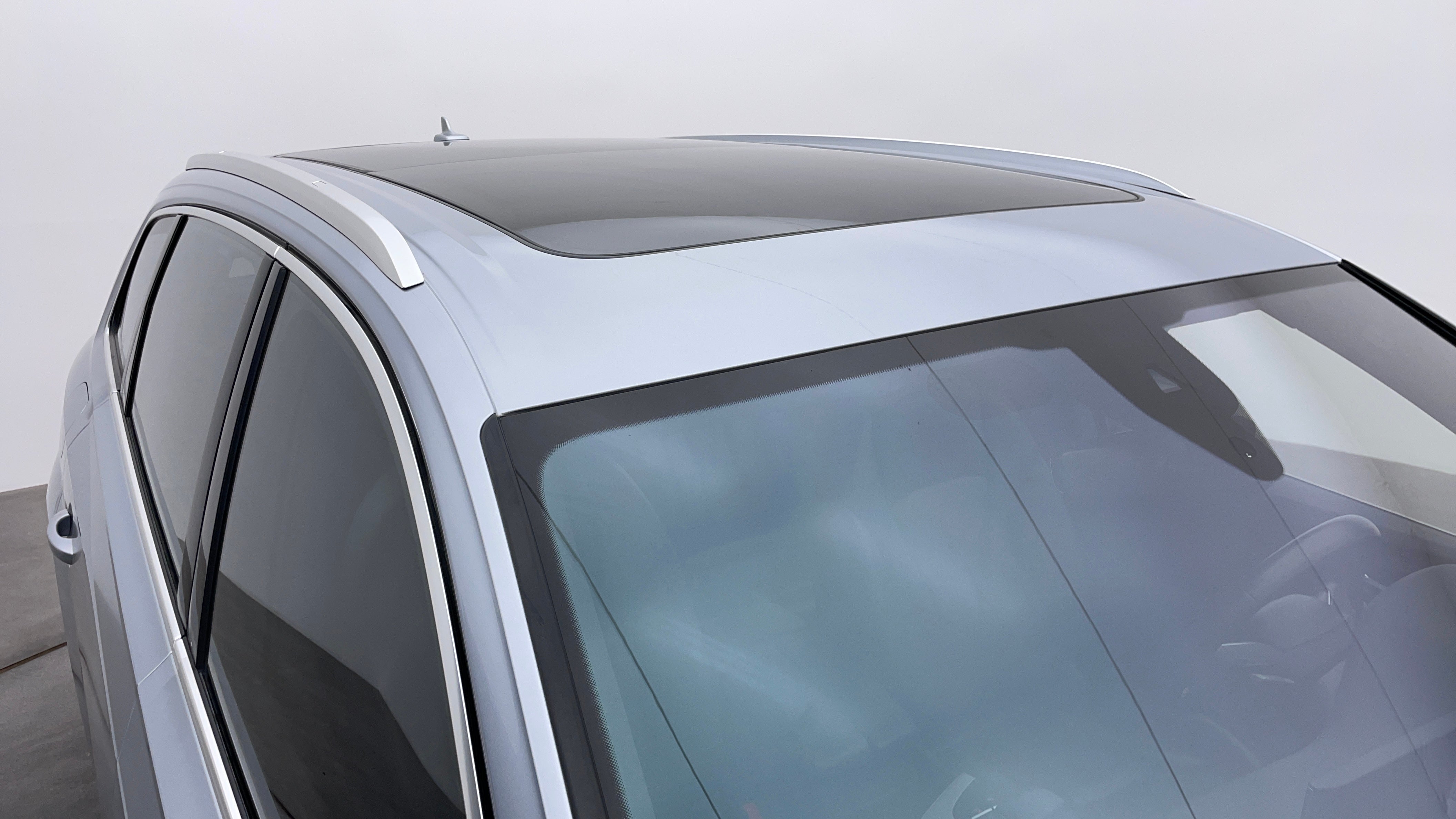 Audi Q7-Roof/Sunroof View