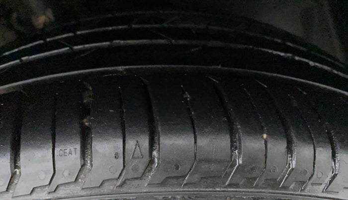 2020 Tata ALTROZ XZ 1.2, Petrol, Manual, 27,970 km, Left Front Tyre Tread