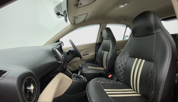 2019 Hyundai NEW SANTRO SPORTZ CNG, CNG, Manual, 58,266 km, Right Side Front Door Cabin