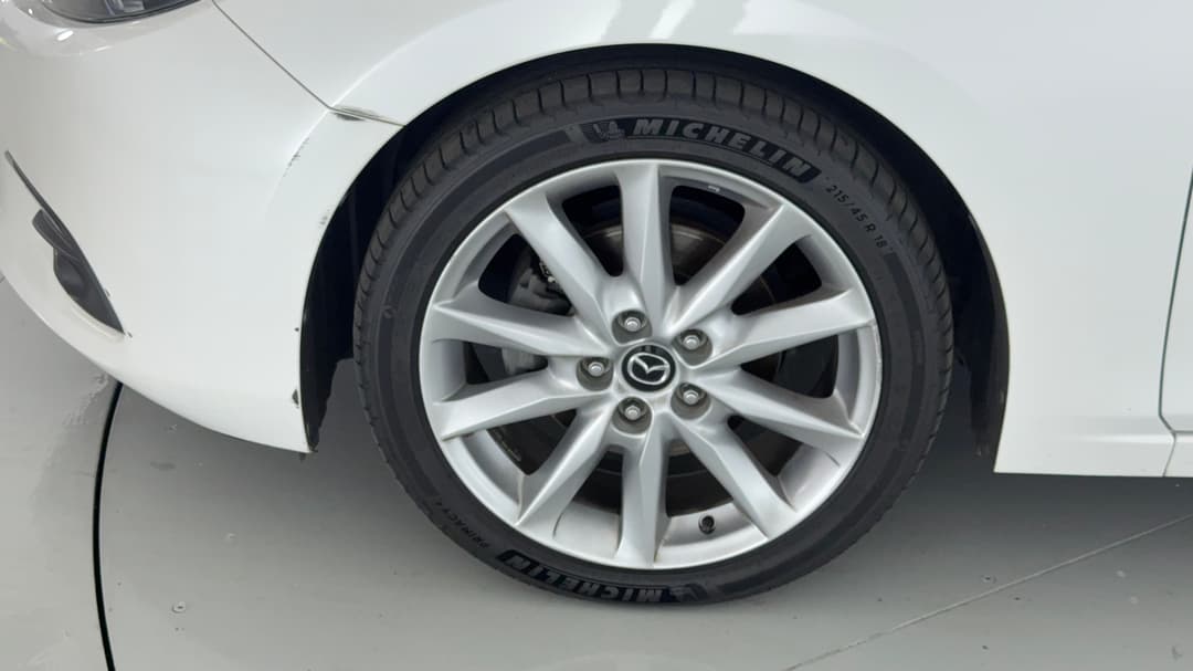 2018 Mazda Mazda3 Sp25 Gt, Automatic, 89610 km, Left Front Wheel