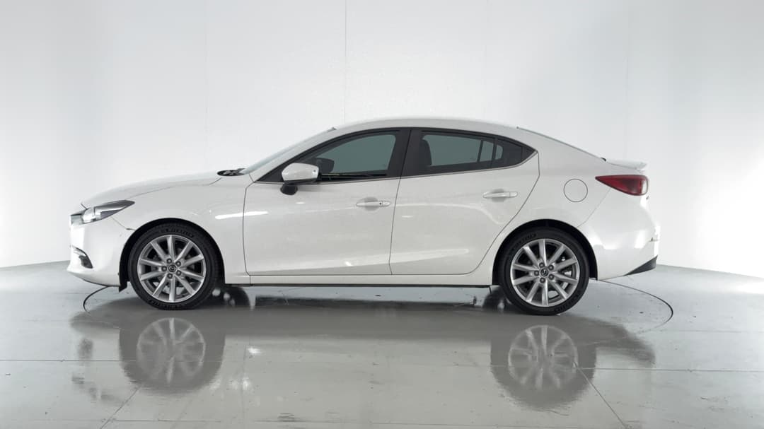 2018 Mazda Mazda3 Sp25 Gt, Automatic, 89610 km, Left Side View