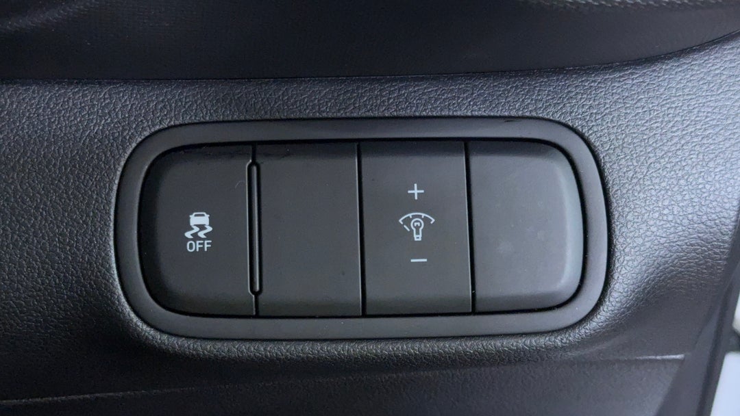 2023 Hyundai Venue Venue, Automatic, 64796 km, Utility Switches/Buttons