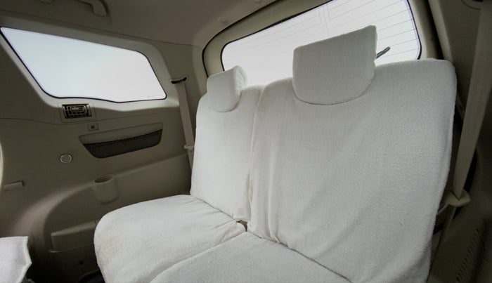 2017 Mahindra XUV500 W4 4X2, Diesel, Manual, 51,562 km, Third Seat Row