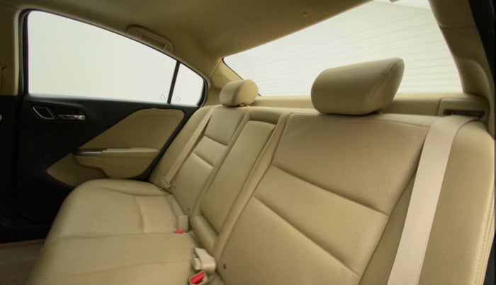 2017 Honda City 1.5L I-VTEC ZX CVT, Petrol, Automatic, 31,146 km, Right Side Rear Door Cabin