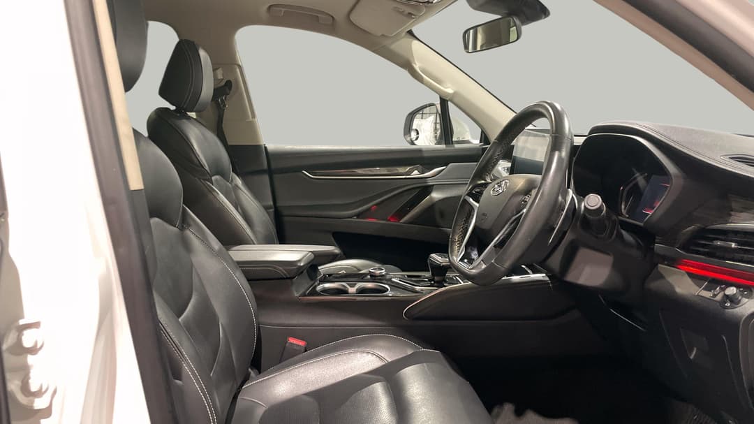 2021 LDV D90 Executive (4WD) D20, Automatic, 80360 km, Right Side Front Door Cabin View