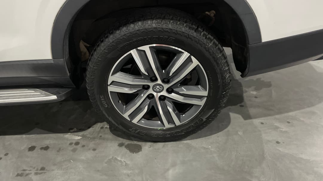 2021 LDV D90 Executive (4WD) D20, Automatic, 80360 km, Left Rear Wheel