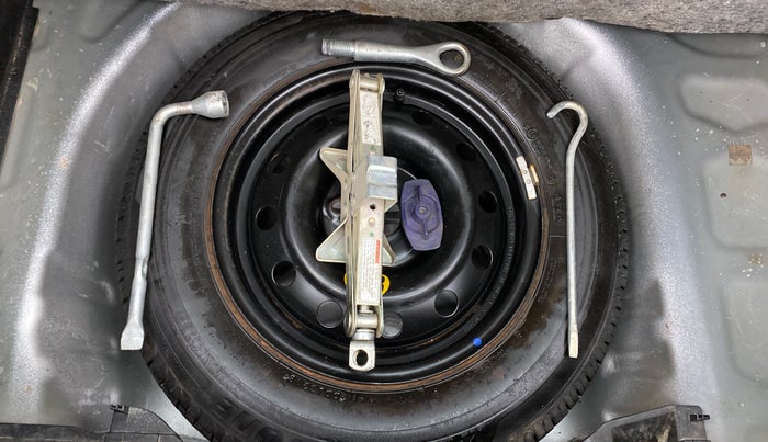 2018 Maruti Swift ZDI AMT, Diesel, Automatic, 1,21,368 km, Spare Tyre