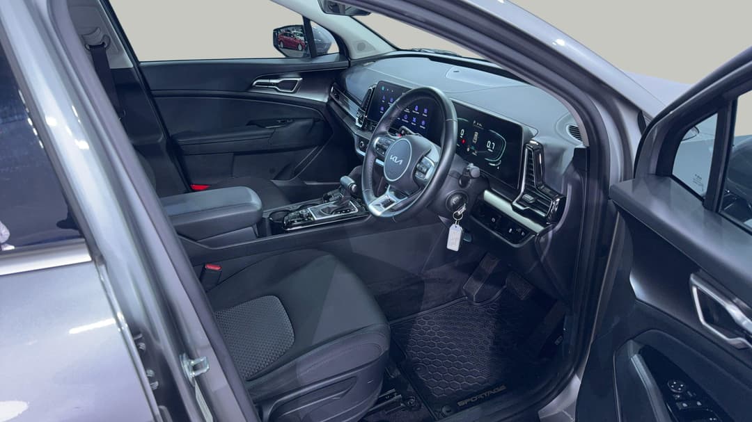 2024 Kia Sportage Sx (FWD), Automatic, 40080 km, Right Side Front Door Cabin View