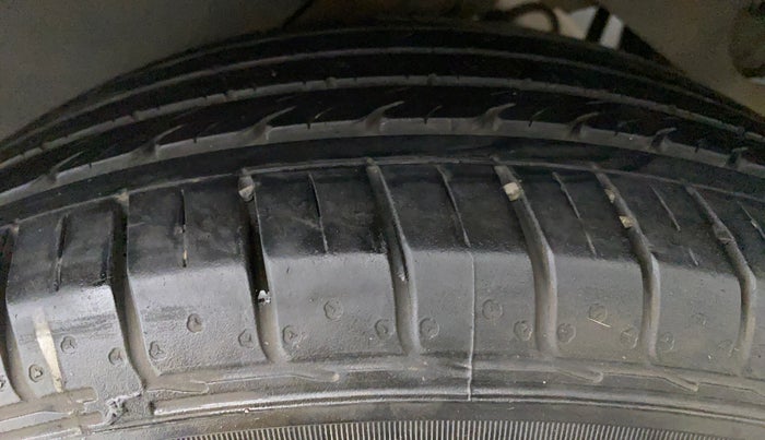 2017 Hyundai Creta 1.4 S CRDI, Diesel, Manual, 93,210 km, Left Front Tyre Tread