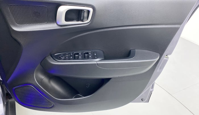 2020 Hyundai VENUE 1.0 Turbo GDI DCT SX+DT, Petrol, Automatic, 17,273 km, Driver Side Door Panels Control