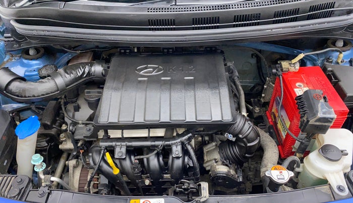 2017 Hyundai Grand i10 Sportz(O) 1.2 MT, Petrol, Manual, 18,296 km, Engine Bonet View