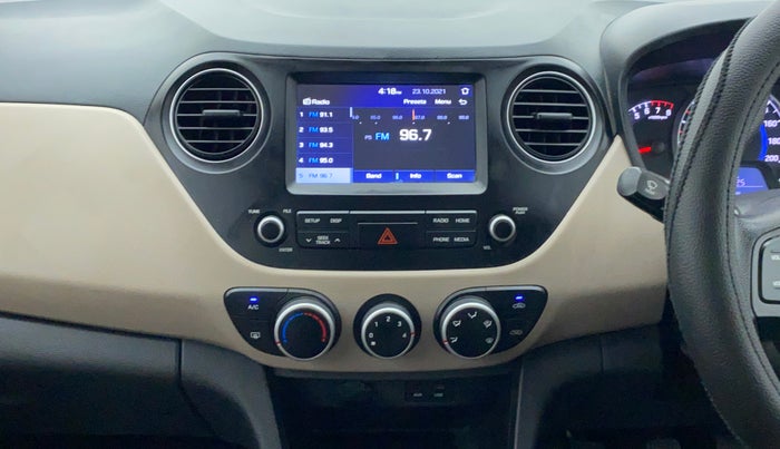 2017 Hyundai Grand i10 Sportz(O) 1.2 MT, Petrol, Manual, 18,296 km, Air Conditioner
