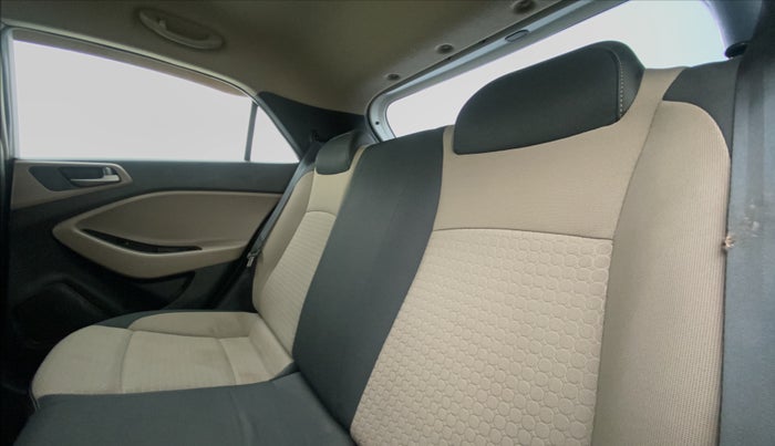 2018 Hyundai Elite i20 Magna Executive Diesel, Diesel, Manual, 43,857 km, Right Side Rear Door Cabin