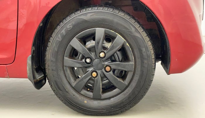 2017 Hyundai Eon ERA +, Petrol, Manual, 35,752 km, Right Front Wheel