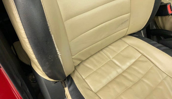 2017 Hyundai Eon ERA +, Petrol, Manual, 35,752 km, Driver seat - Cover slightly torn