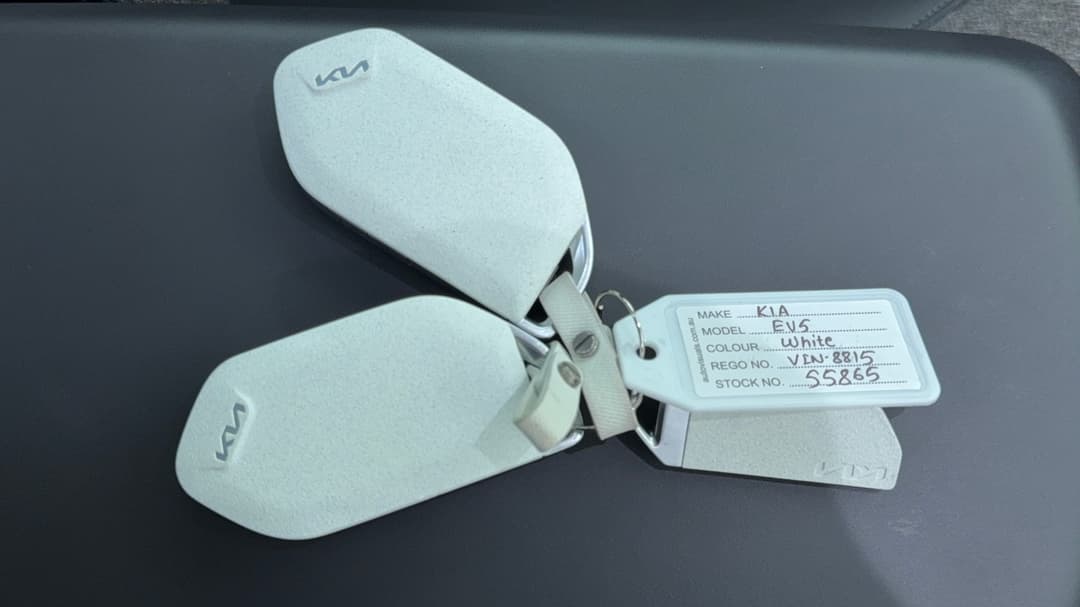 2024 Kia Ev5 Air 2WD Sr, Automatic, 19344 km, Key Close-up