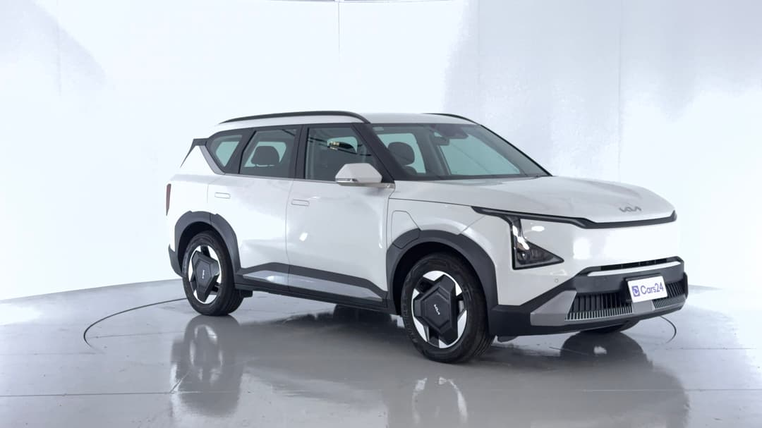 2024 Kia Ev5 Air 2WD Sr, Automatic, 19344 km, Right Front Diagonal (45- Degree) View