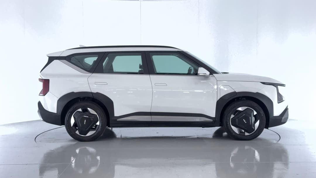 2024 Kia Ev5 Air 2WD Sr, Automatic, 19344 km, Right Side View
