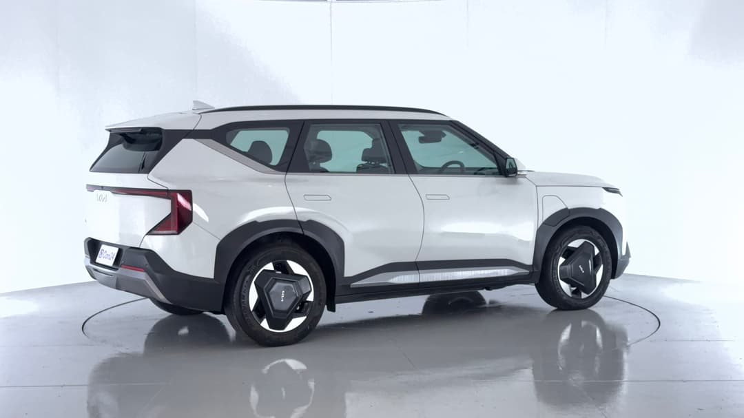 2024 Kia Ev5 Air 2WD Sr, Automatic, 19344 km, Right Back Diagonal (45- Degree) View