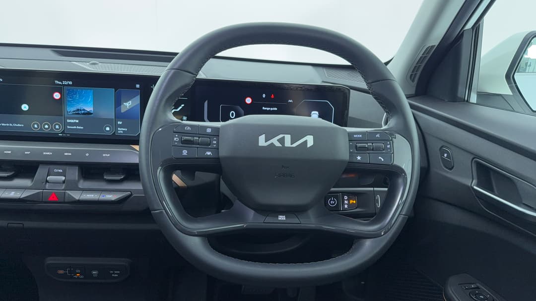 2024 Kia Ev5 Air 2WD Sr, Automatic, 19344 km, Steering Wheel Close-up