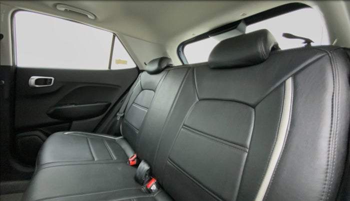 2020 Hyundai VENUE SX 1.0 GDI IMT, Petrol, Manual, 21,044 km, Right Side Rear Door Cabin
