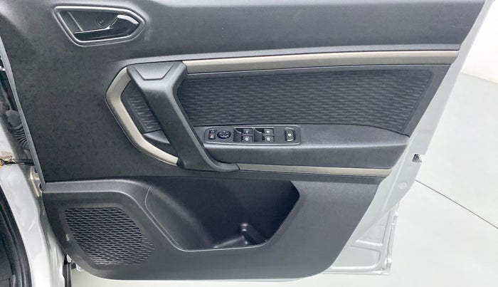 2021 Renault Kiger RXZ 1.0 MT, Petrol, Manual, 4,626 km, Driver Side Door Panels Control