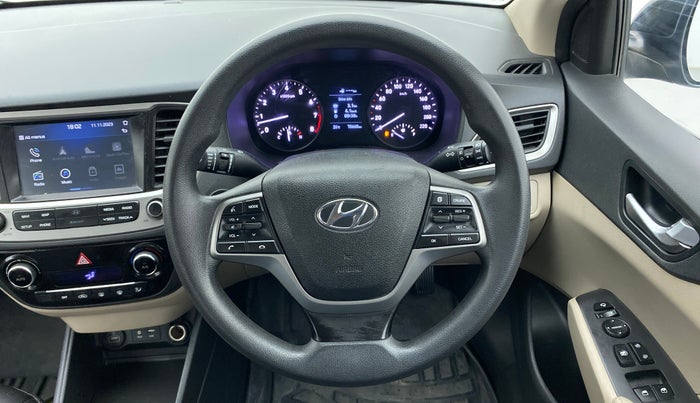 2019 Hyundai Verna 1.6 VTVT SX, Petrol, Manual, 70,668 km, Steering Wheel Close Up