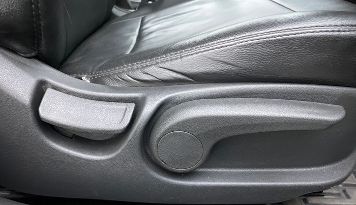 2019 Hyundai Verna 1.6 VTVT SX, Petrol, Manual, 70,668 km, Driver Side Adjustment Panel