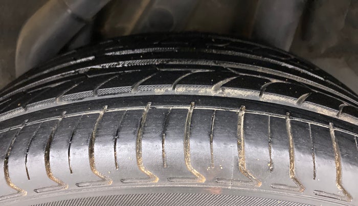 2019 Hyundai Verna 1.6 VTVT SX, Petrol, Manual, 70,668 km, Left Rear Tyre Tread