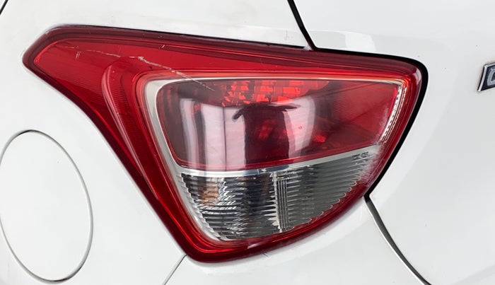 2017 Hyundai Grand i10 Magna 1.2 AT  VTVT, Petrol, Automatic, 43,146 km, Left tail light - Minor scratches
