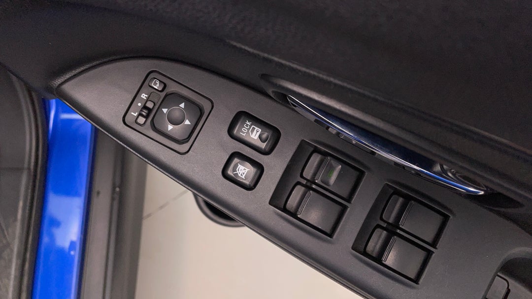 Drivers Side Door Panel Controls