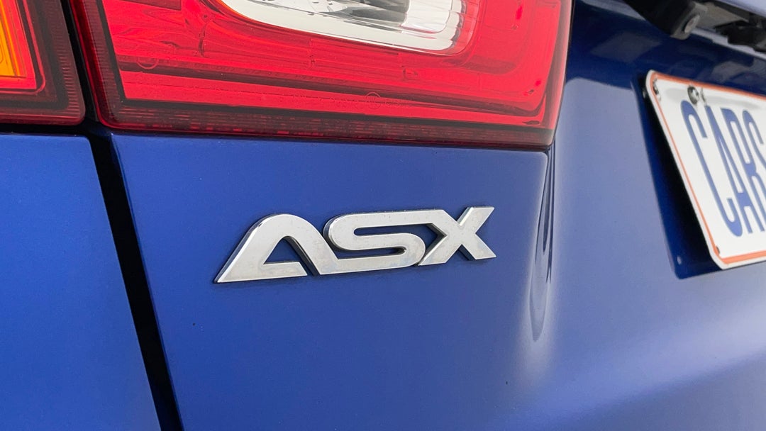 Badge (Boot Left Side)