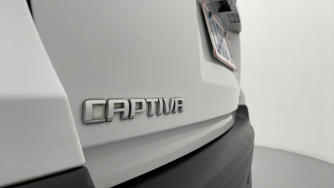 2017 Holden Captiva Active 7 Seater, Automatic, 113732 km, Badge (Boot Left Side)