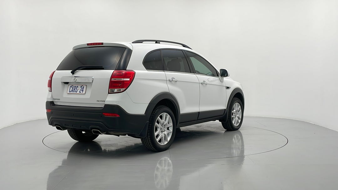 2017 Holden Captiva Active 7 Seater, Automatic, 113732 km, Right Back Diagonal (45- Degree) View