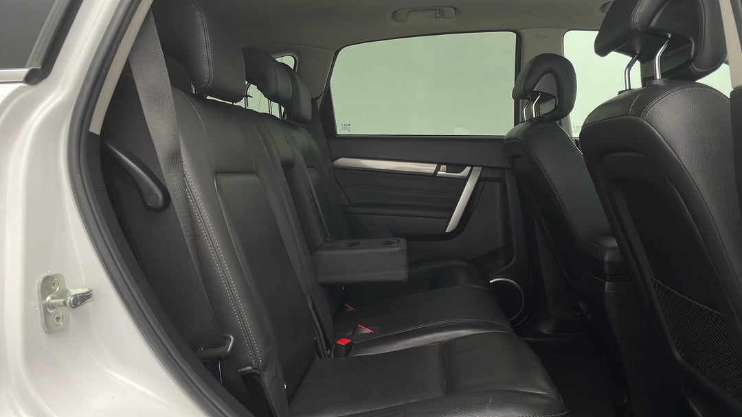 2017 Holden Captiva Active 7 Seater, Automatic, 113732 km, Right Side Rear Door Cabin View