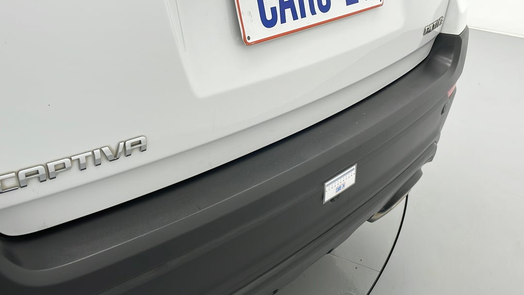 2017 Holden Captiva Active 7 Seater, Automatic, 113732 km, Bumper Rear Chip