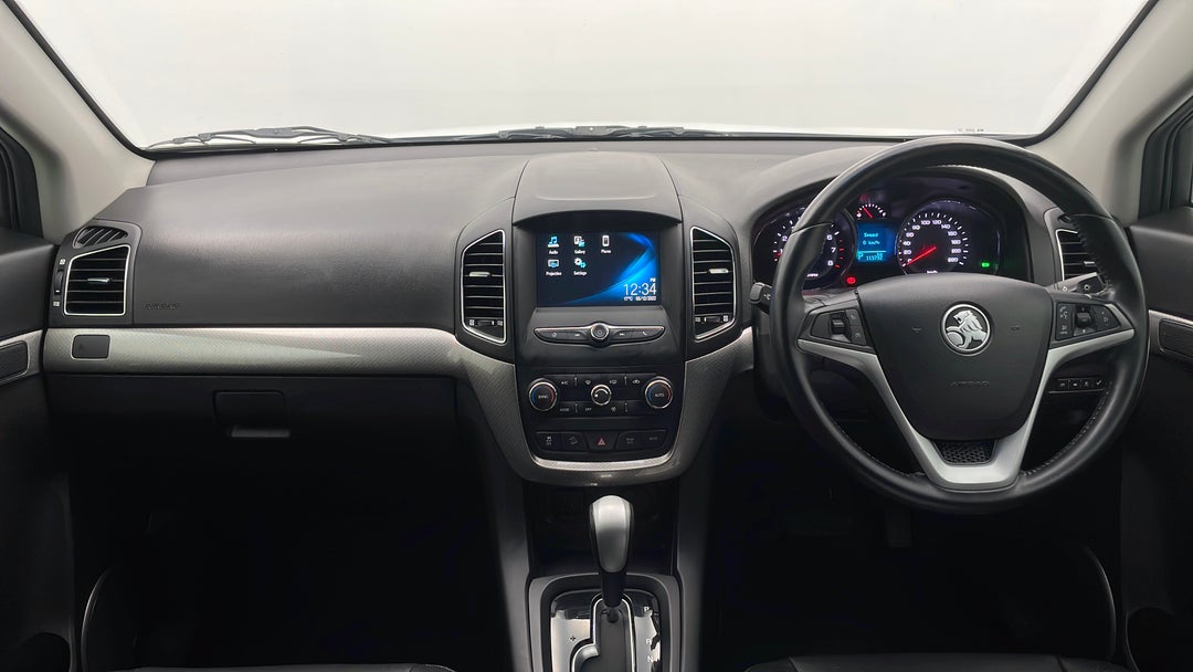 2017 Holden Captiva Active 7 Seater, Automatic, 113732 km, Dashboard View