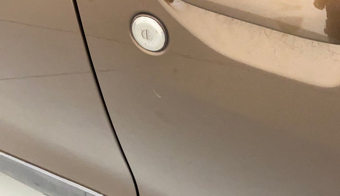 2019 Datsun Go Plus T(O), Petrol, Manual, 18,254 km, Driver-side door - Slightly dented