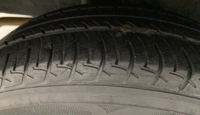 2019 Datsun Go Plus T(O), Petrol, Manual, 18,254 km, Right Rear Tyre Tread