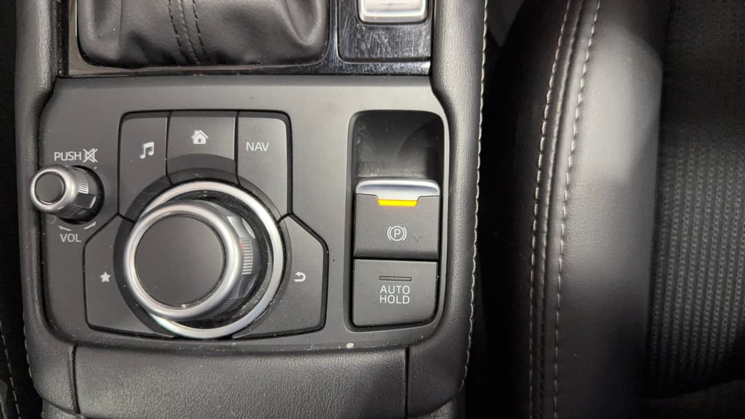 2023 Mazda CX-3 Stouring (fwd), Automatic, 20286 km, Handbrake